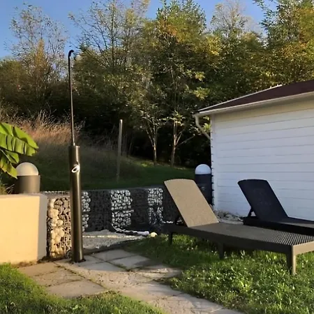 Maison Avec Ou Sans Ses Petits Du Lauzun * Aouste-sur-Sye