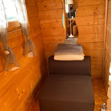 Maison Avec Ou Sans Ses Petits Du Lauzun Aouste-sur-Sye